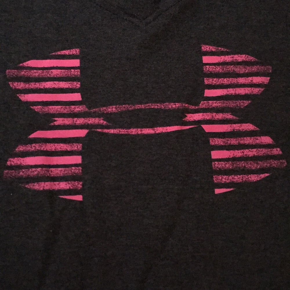 Girls Under Armour shirt - Picture 2 of 3